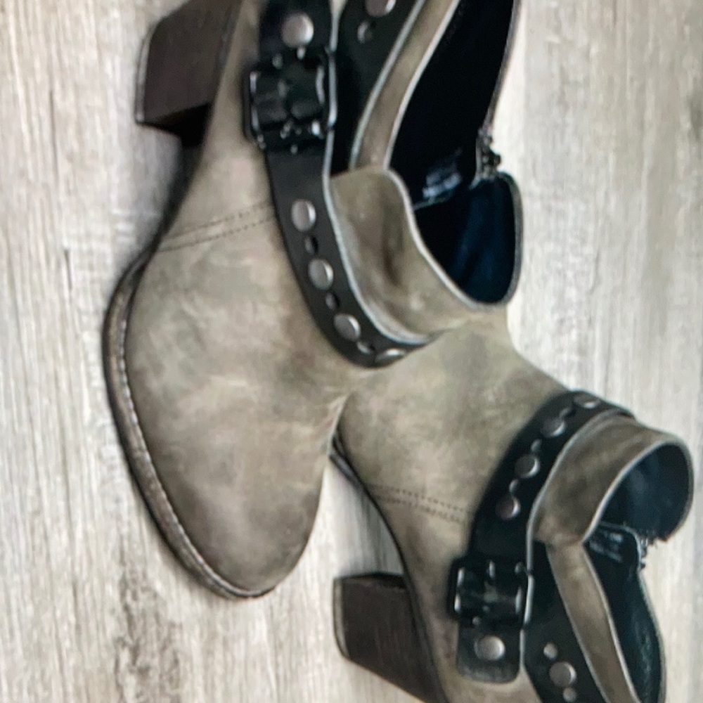 Paul green ankle boots size 6.5